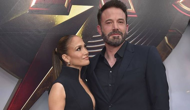Las redes dilapidaron a Jennifer Lopez por su reacción con una fan de Ben Affleck.
