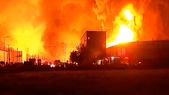 impactante: asi filmo un empleado una de las fabricas alcanzadas por el incendio en ezeiza impactante: asi filmo un empleado una de las fabricas alcanzadas por el incendio en ezeiza