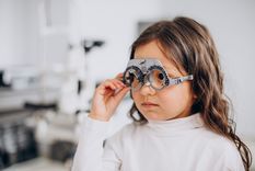 La miopía más severa suele aparecer entre los 7 y 12 años, a veces un poco antes Foto: Freepik