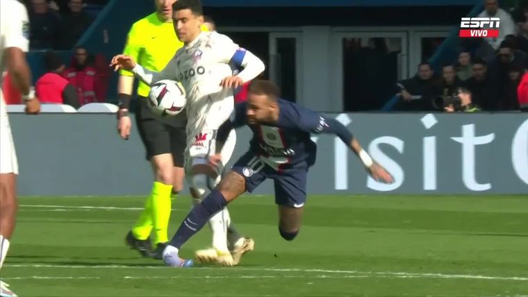 La imagen que muestra el momento justo de la lesión.