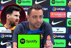 Xavi se refirió a las negociaciones por la vuelta de Messi al Barcelona.