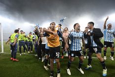 Los jugadores festejan el pase a la final. Foto: Fotobaires Los jugadores festejan el pase a la final. Foto: Fotobaires