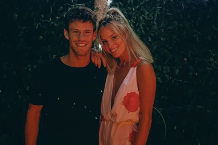 DIEGO SCHWARTZMAN ESTÁ DE NOVIO CON EUGENIA DE MARTINO LA MODELO ES SU FIEL COMPAÑERA POR EL MUNDO