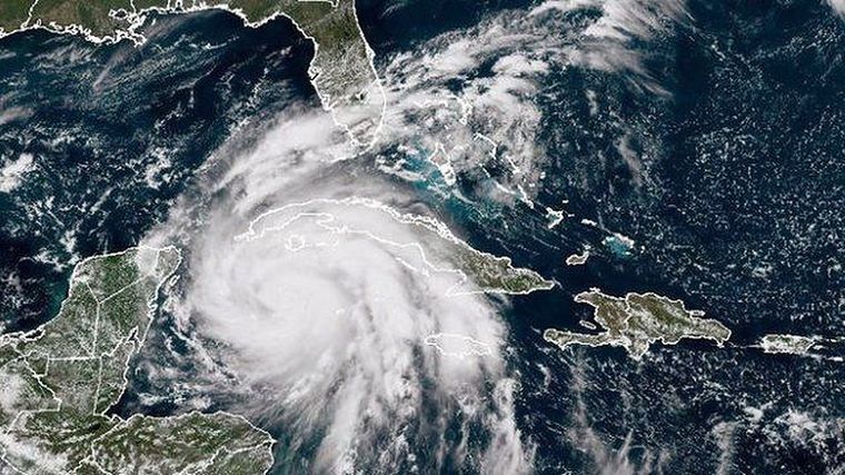 El huracán Ian mientras se aproximaba a Cuba y Florida este lunes Foto: GETTY IMAGES