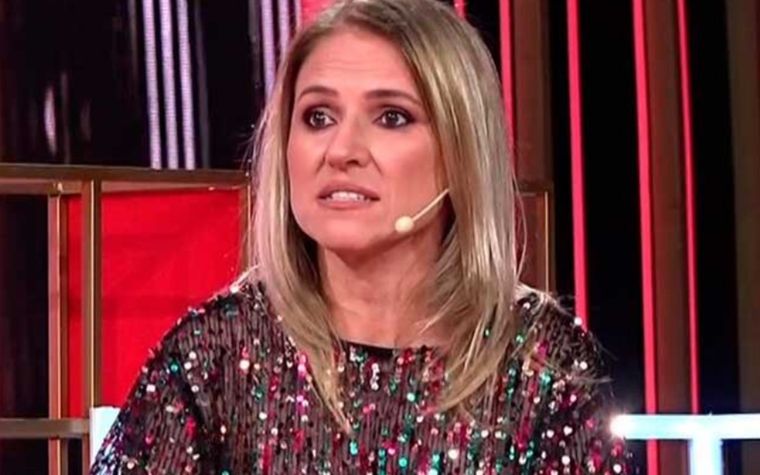 La periodista sacó los trapitos al sol. Foto: Captura de video América TV