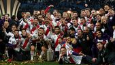 River recordó en redes la histórica final de Madrid con un video que despertó emoción y un detalle muy comentado entre los hinchas. River recordó en redes la histórica final de Madrid con un video que despertó emoción y un detalle muy comentado entre los hinchas.