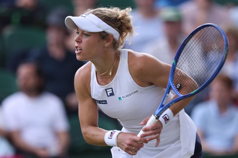 La alemana Laura Siegemund eliminó a Solana Sierra en octavos de Wimbledon. La alemana Laura Siegemund eliminó a Solana Sierra en octavos de Wimbledon.