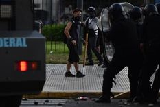Desde las fuerzas de seguridad confirmaron que son 13 los detenidos por los incidentes en las inmediaciones del Congreso Foto: EFE