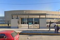 El comisario fue trasladado al Hospital Balestrini. Foto: NA El comisario fue trasladado al Hospital Balestrini. Foto: NA