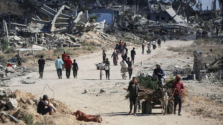 Dos meses después del alto el fuego, Gaza sigue dividida entre Hamás e Israel, y su gente vive entre los escombros.