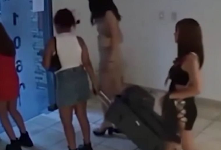 Las viudas negras operan en banda.