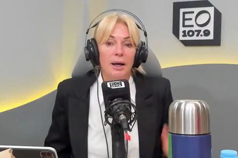 La panelista habló sin pelos en la lengua. Foto: captura de video/ El Observador. La panelista habló sin pelos en la lengua. Foto: captura de video/ El Observador.