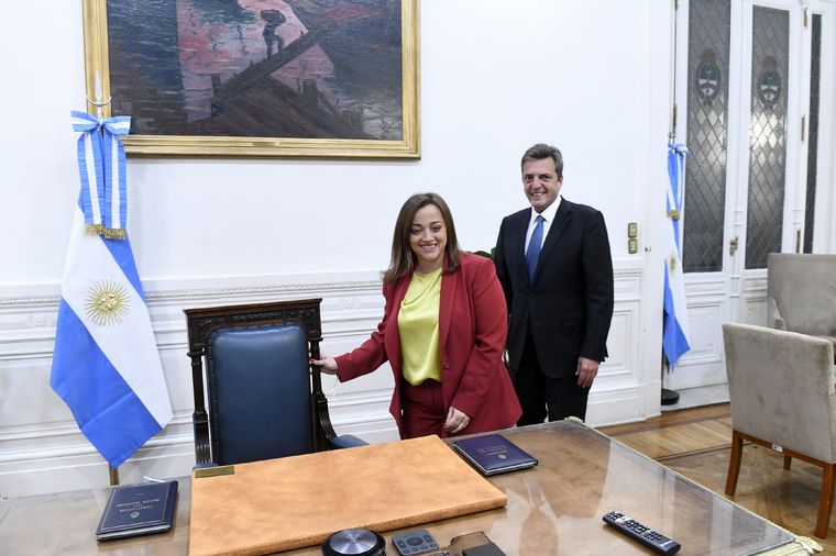 Cecilia Moreau y Sergio Massa en el despacho de presidencia en Diputados. Foto: Diputados Fotografía