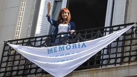 La ex presidenta insiste en condicionar la agenda de todo el peronismo con su pedido de libertad.