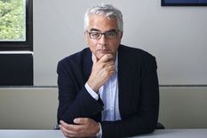 Nicholas Christakis, investigador de la Universidad de Yale, sostiene que desde una mirada histórica, siempre ha habido un período de liberación al final de una pandemia.
