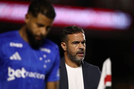 Cruzeiro atraviesa semanas oscuras antes de arrancar la Libertadores. Cruzeiro atraviesa semanas oscuras antes de arrancar la Libertadores.