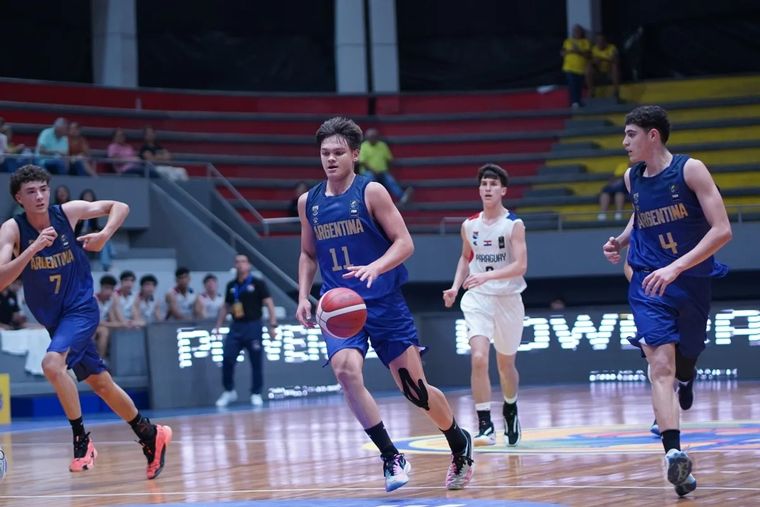 Con Tomás Sandes y Matías Montenegro en cancha, Argentina goleó a Paraguay en el Sudamericano U15. Foto: Gentileza