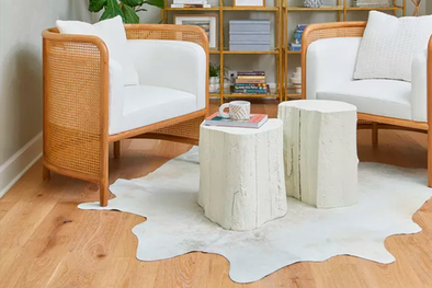 MDZol | Alfombras: formas no tradicionales Desde esquinas recortadas y bordes ondulados hasta formas abstractas y pegajosas, el auge de las as alfombras con formas no tradicionales coincide con el de las alfombras con ganchos y mechones, que suelen adoptar formas