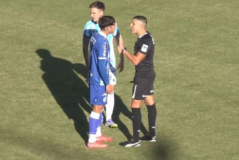 El Tomba ya juega con Racing de Córdoba. El Tomba ya juega con Racing de Córdoba.