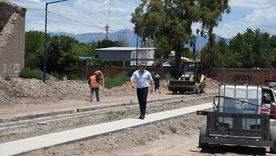El intendente de Godoy Cruz, Diego Costarelli, recorrió las obras junto al gobernador Alfredo Cornejo. El intendente de Godoy Cruz, Diego Costarelli, recorrió las obras junto al gobernador Alfredo Cornejo.