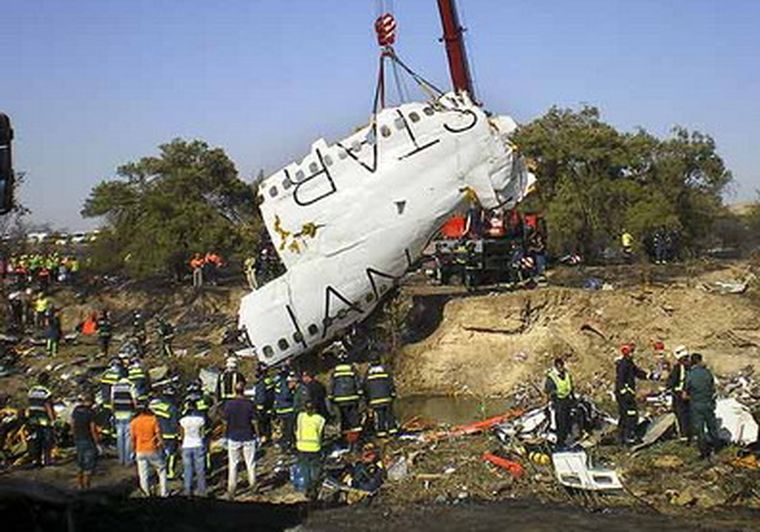 Trabajos de rescate en la zona siniestrada. Foto: Agencias