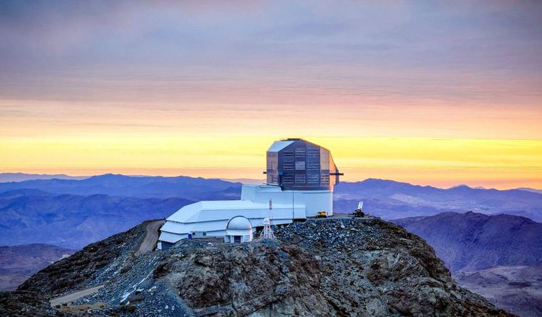 El Observatorio Vera C. Rubin promovió el descubrimiento sobre el universo. Foto NSF–DOE El Observatorio Vera C. Rubin promovió el descubrimiento sobre el universo. Foto NSF–DOE