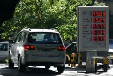 en octubre crecio 3,3% interanual la demanda de combustibles