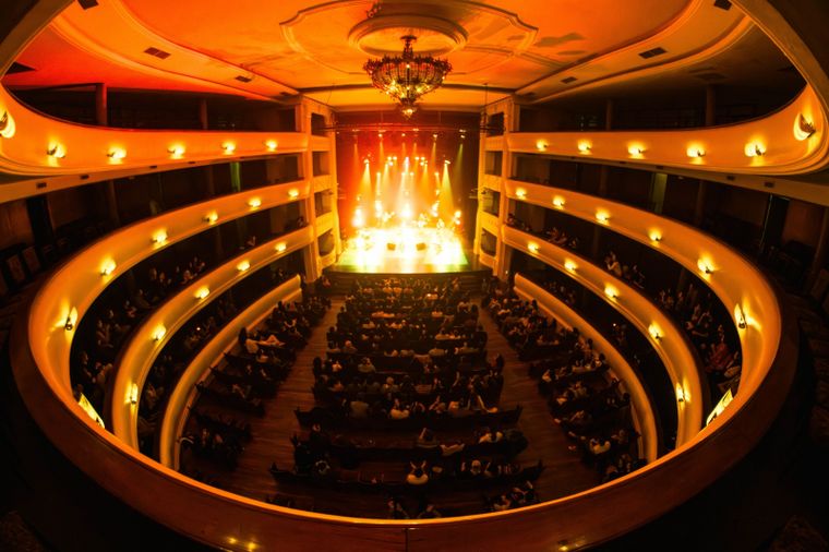 El Teatro Independencia recibirá a la orquesta Filarmónica. Foto: Santiago Tagua/MDZ