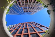 El color del cielo en cada planeta de nuestro Sistema Solar es diferente. El color del cielo en cada planeta de nuestro Sistema Solar es diferente.