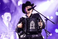 Alfredo Olivas está vivito.