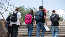 Ilustrativas: becas prioritarias siguen en la DGE.