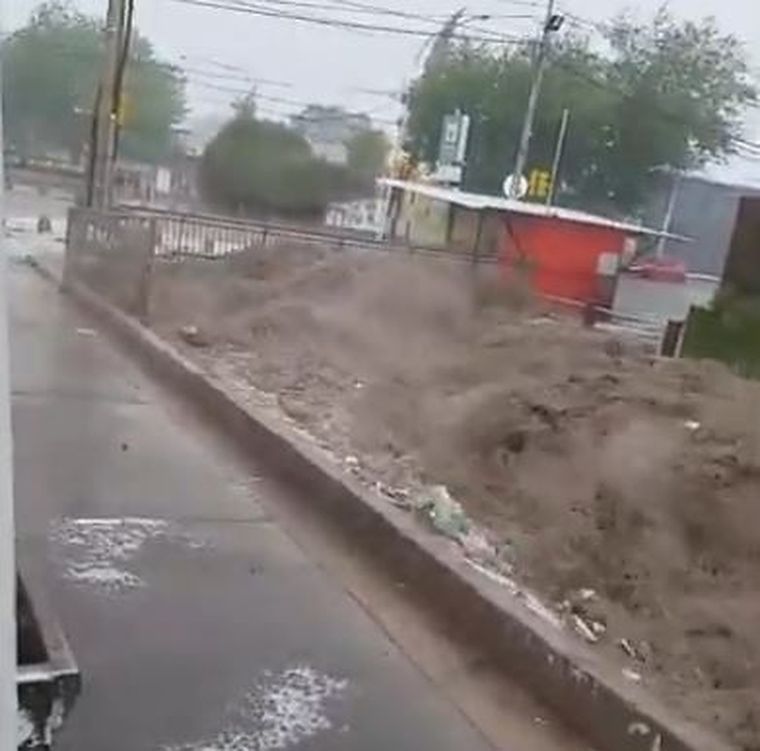 Gran corriente La correntada arrastró a Kevin, que falleció ahogado.