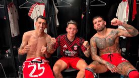 Gianluca Prestianni juanto a Di María y Otamendi en el vestuario de Benfica tras la clasificación. Gianluca Prestianni juanto a Di María y Otamendi en el vestuario de Benfica tras la clasificación.