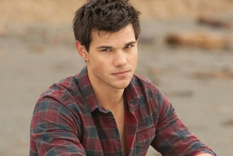 Taylor Lautner, actor de Crepúsculo, responde a las críticas con lágrimas en los ojos Taylor Lautner ha trabajado en películas como Valentines Day, Abduction, Son como niños 2. Foto: Archivo