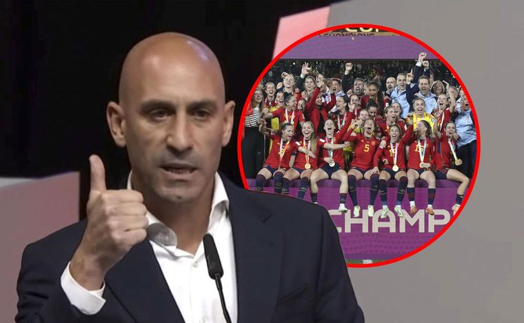 Luis Rubiales está en el centro de la escena. Foto: EFE