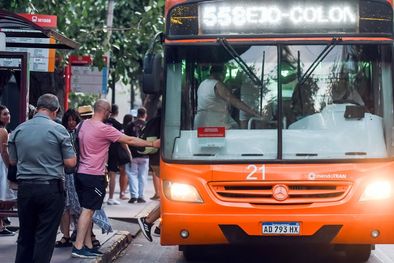 MDZol | colectivo micro transporte publico mendotran colectivos  micros sube aumento boleto pasaje (6).jpg