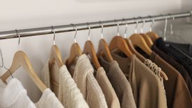 Un armario cápsula es la tendencia mundial. Foto: Freepik