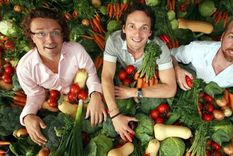 Cuál fue la trampa de tres amigos para hacerse millonarios con sus batidos Innocent (y cómo sobrevivieron a la crisis financiera internacional)