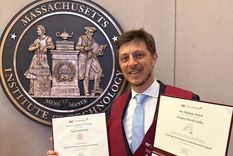 Franco Gollo marcó un hito al convertirse en el único argentino en recibir una doble premiación en el Instituto Tecnológico de Massachusetts (MIT). Foto: Gentileza