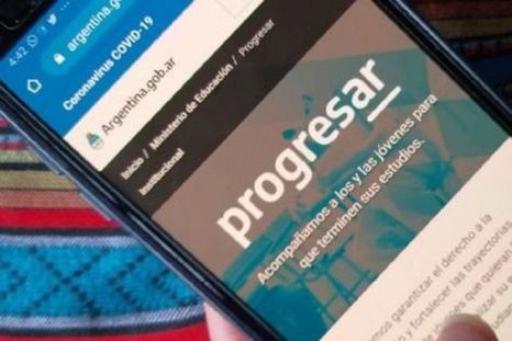 Las Becas Progresar comenzaron a reflejar pagos adeudados de 2025 entre beneficiarios que cobran por distintos medios. Las Becas Progresar comenzaron a reflejar pagos adeudados de 2025 entre beneficiarios que cobran por distintos medios.