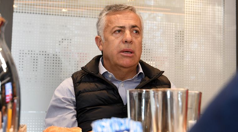 Alfredo Cornejo, candidato a gobernador de Cambia Mendoza, mano a mano con MDZ y MDZ Radio Foto: ALF PONCE MERCADO / MDZ