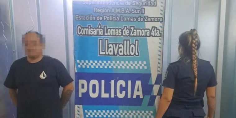 El momento de la detención del hombre de 42 años. Foto: Crónica