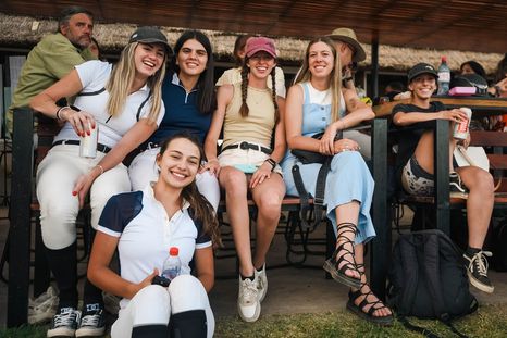 ¡Saltos y emociones en Mendoza! Las fotos de un fin de semana a pura hípica y entretenimiento Foto: Santiago Tagua / MDZ