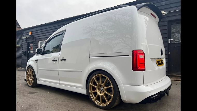 Volkswagen Caddy (FB:Joe Baitboat Jacobs)