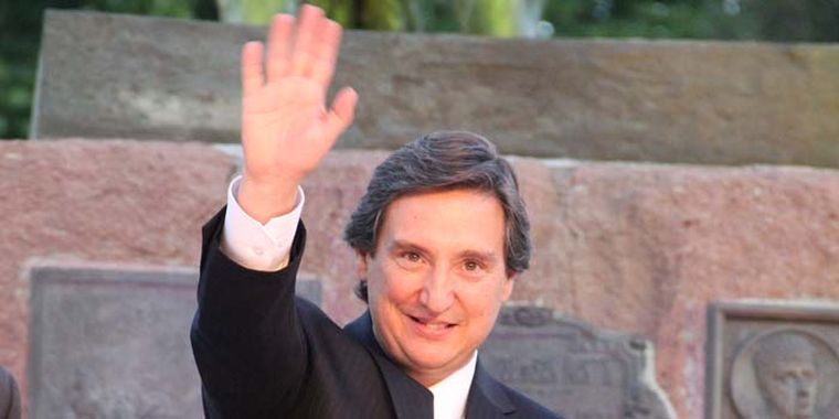 Emir Félix al momento de asumir Foto: Maggie Ojcius/ Mediamza.com