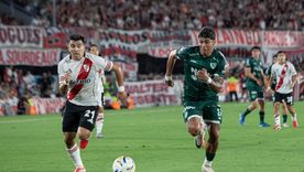 River enfrenta a Sarmiento en el Monumental. River enfrenta a Sarmiento en el Monumental.