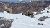 El ascenso de la expedición argentino-chilena al Aconcagua. El ascenso de la expedición argentino-chilena al Aconcagua.