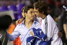 Nahuel Gallardo junto a su papá y entrenador, Marcelo Gallardo.