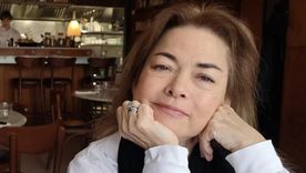 Una "picazón" en el ojo resultó ser el primer signo de una rara enfermedad hepática para Caroline King, de 63 años. Una "picazón" en el ojo resultó ser el primer signo de una rara enfermedad hepática para Caroline King, de 63 años.