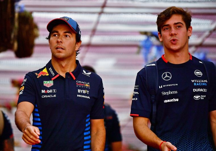 Checo Pérez en la órbita de Alpine. Foto: @F1